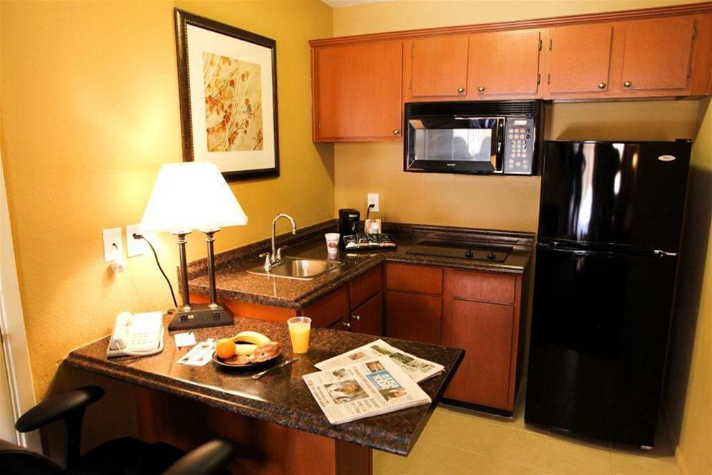Отель 3 Palms Tucson North Foothills Экстерьер фото